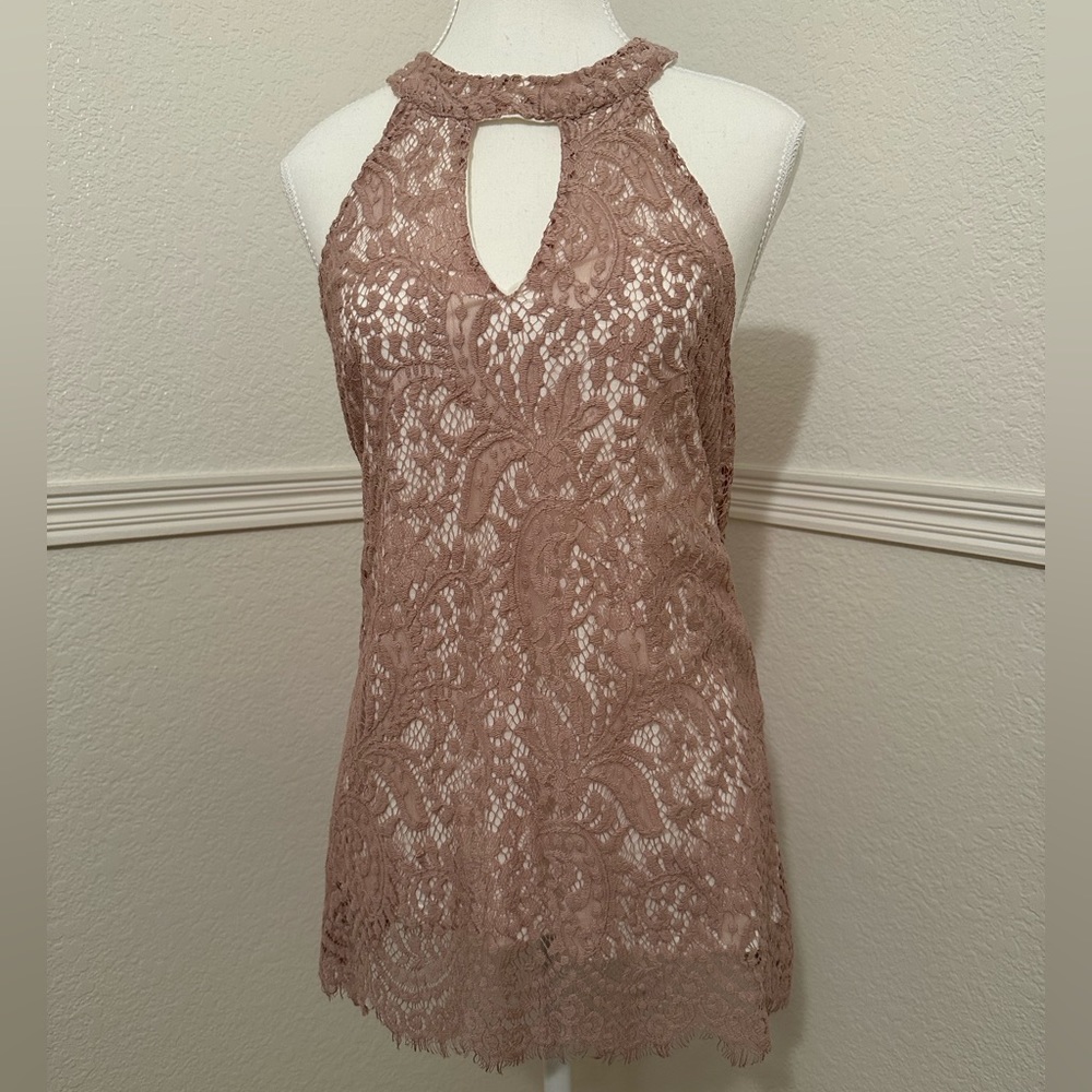 BKE Boutique Deauville Mauve Eyelash Lace Halter Tank Top Boho Romantic Chic - Picture 4 of 5
